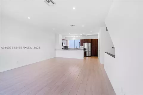 113 NE 6 St #2123, Fort Lauderdale, FL 33304