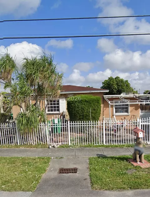 9039 SW 34th St, Miami, FL 33165