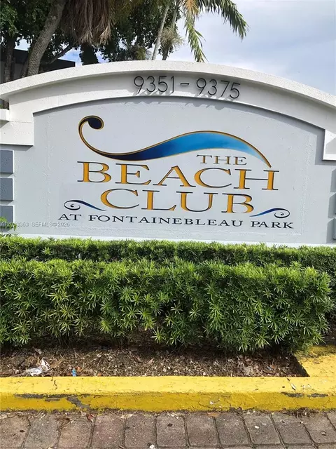 9369 Fontainebleau Blvd #J203, Miami, FL 33172