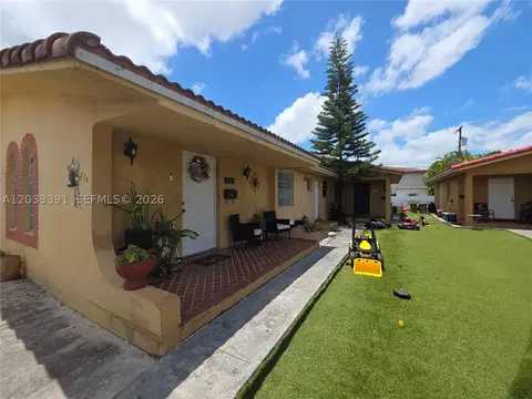 233 E 7th St, Hialeah, FL 33010 photo 2