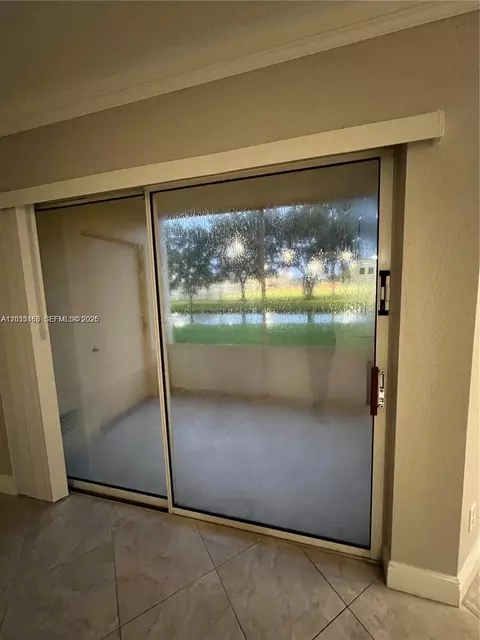 1097 Coral Club Dr #1097, Coral Springs, FL 33071