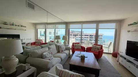 5161 Collins Ave #1702, Miami Beach, FL 33140