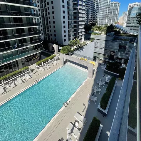 45 SW 9th St #1407, Miami, FL 33130