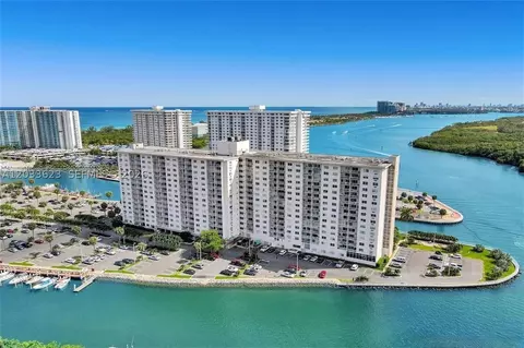400 Kings Point Dr #928, Sunny Isles Beach, FL 33160