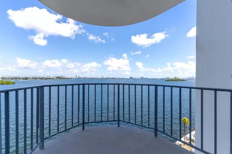 11930 N Bayshore Dr #704, North Miami, FL 33181