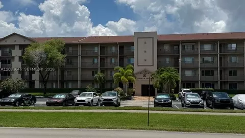 1200 SW 137th Ave #211E, Pembroke Pines, FL 33027