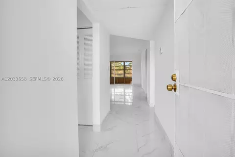 8852 W Mcnab Rd #205, Tamarac, FL 33321