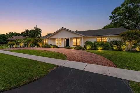 680 El Dorado Pkwy, Plantation, FL 33317
