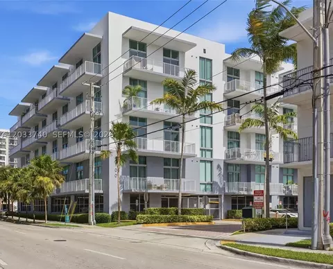 2100 Van Buren St #322, Hollywood, FL 33020