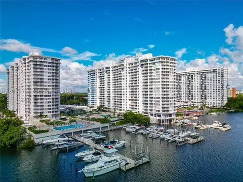 18011 Biscayne Blvd #902, Aventura, FL 33160