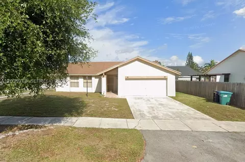 11315 SW 157th Ter, Miami, FL 33157