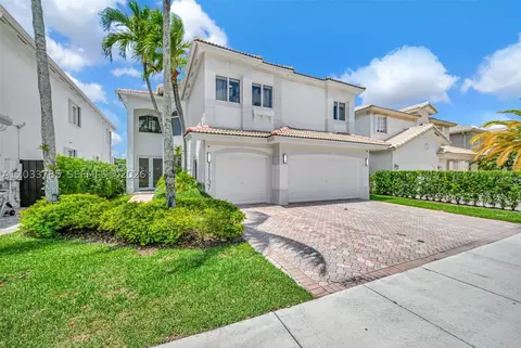 11137 NW 72nd Ter, Doral, FL 33178