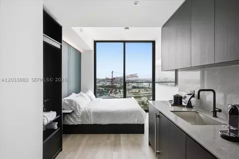 20 NE 11th #4212, Miami, FL 33132