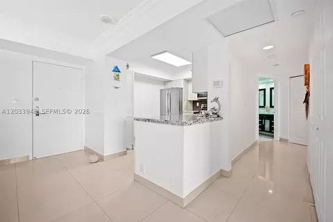 19101 NE 36th Ct #504, Aventura, FL 33180