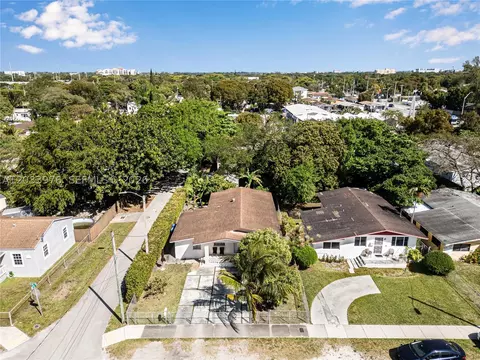 1243 NW 42nd St, Miami, FL 33142