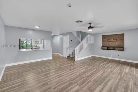 4430 NW 92nd Way, Sunrise, FL 33351