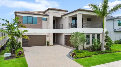 9523 Royal Woods Mnr, Boca Raton, FL 33434