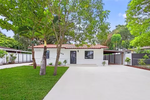 9290 NW 32nd Ct Rd, Miami, FL 33147