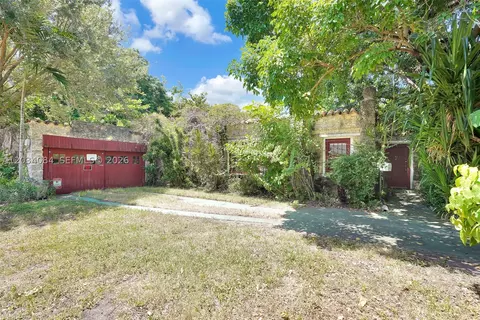 8238 NE 9th Ave, Miami, FL 33138