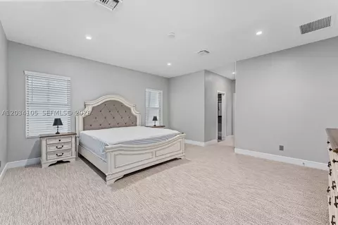 Bedroom - 2431 NE 20th Ave, Lighthouse Point, FL 33064 photo 1 of 4