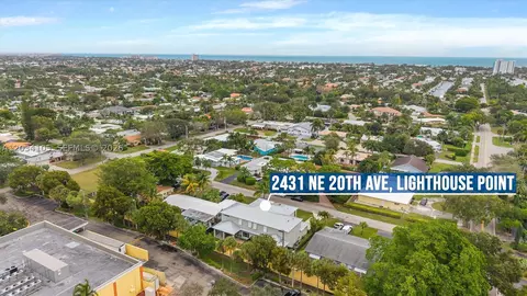 View/Area - 2431 NE 20th Ave, Lighthouse Point, FL 33064 photo 4 of 4