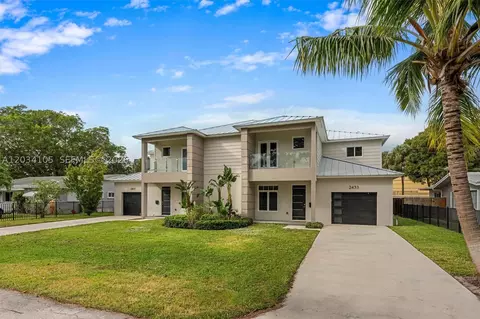Exterior - 2431 NE 20th Ave, Lighthouse Point, FL 33064 photo 9 of 9