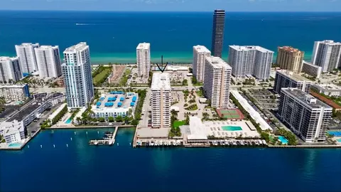 1965 S Ocean Dr #11K, Hallandale Beach, FL 33009