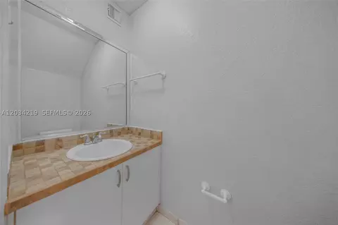 515 W 68th St #3, Hialeah, FL 33014 photo 12