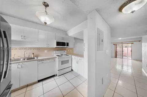 515 W 68th St #3, Hialeah, FL 33014 photo 7