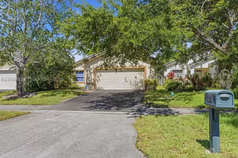 3211 NW 123rd Ave, Coral Springs, FL 33065