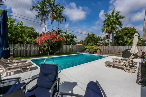 1324 Washington St, Hollywood, FL 33019