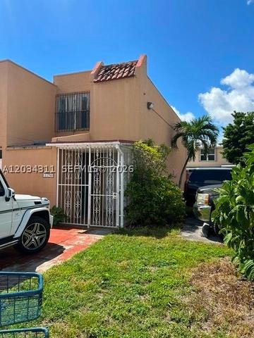 1174 W 40th St #48, Hialeah, FL 33012