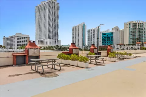 17021 N Bay Rd #429, Sunny Isles Beach, FL 33160