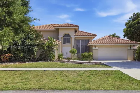 9612 N Carousel Cir N, Boca Raton, FL 33434