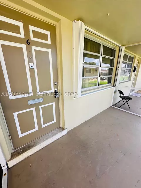 2319 Jackson St #6, Hollywood, FL 33020