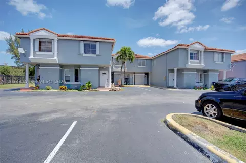 1187 NW 123rd Pl, Miami, FL 33182