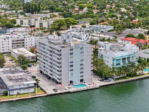 2016 Bay Dr #504, Miami Beach, FL 33141