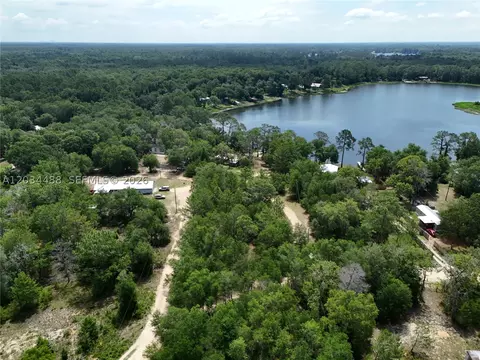 225 Mirror Lake Dr, Other, FL 32148 photo 9