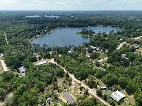 225 Mirror Lake Dr, Other, FL 32148 photo 6