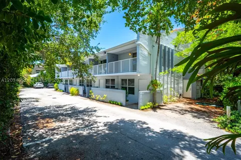 3025 Mary St #1, Miami, FL 33133