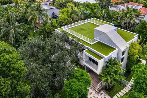 Other - 425 Harbor Dr, Key Biscayne, FL 33149 photo 15 of 17
