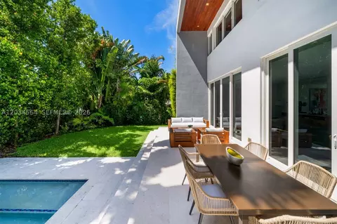 Other - 425 Harbor Dr, Key Biscayne, FL 33149 photo 6 of 17