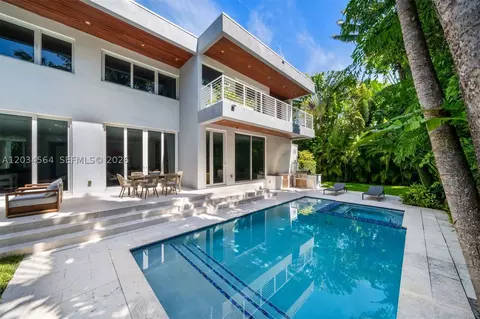 Other - 425 Harbor Dr, Key Biscayne, FL 33149 photo 14 of 17