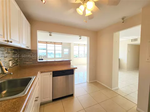 2025 NE 164th St #503, North Miami Beach, FL 33162