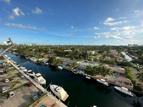 2020 NE 135th St #804, North Miami, FL 33181