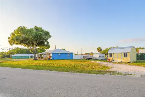 810 SW 2nd St, Okeechobee, FL 34974 photo 5