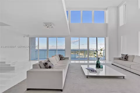 10 Venetian Way #PH04, Miami Beach, FL 33139