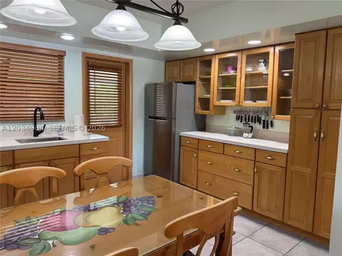 29-33 SE 4th, Dania Beach, FL 33004