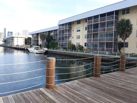 3551 NE 169th St #110-A, North Miami Beach, FL 33160