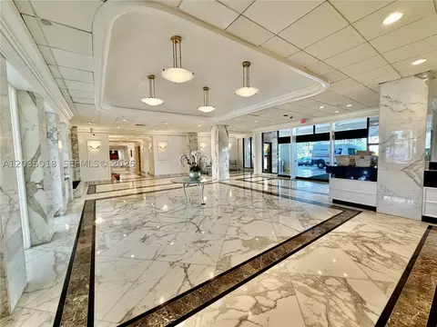 5700 Collins Ave #14M, Miami Beach, FL 33140